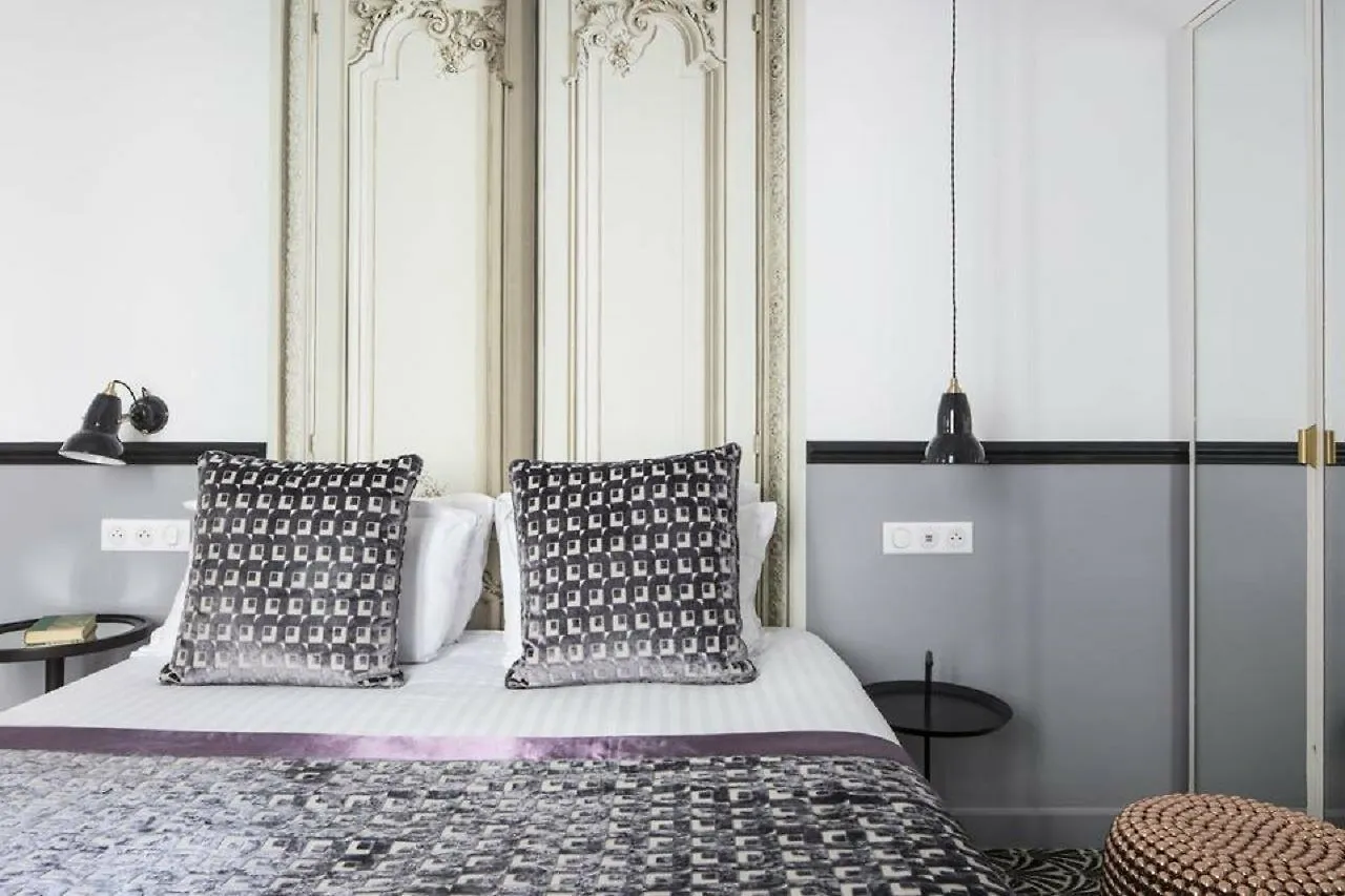 Malte - Astotel 4* Paryż
